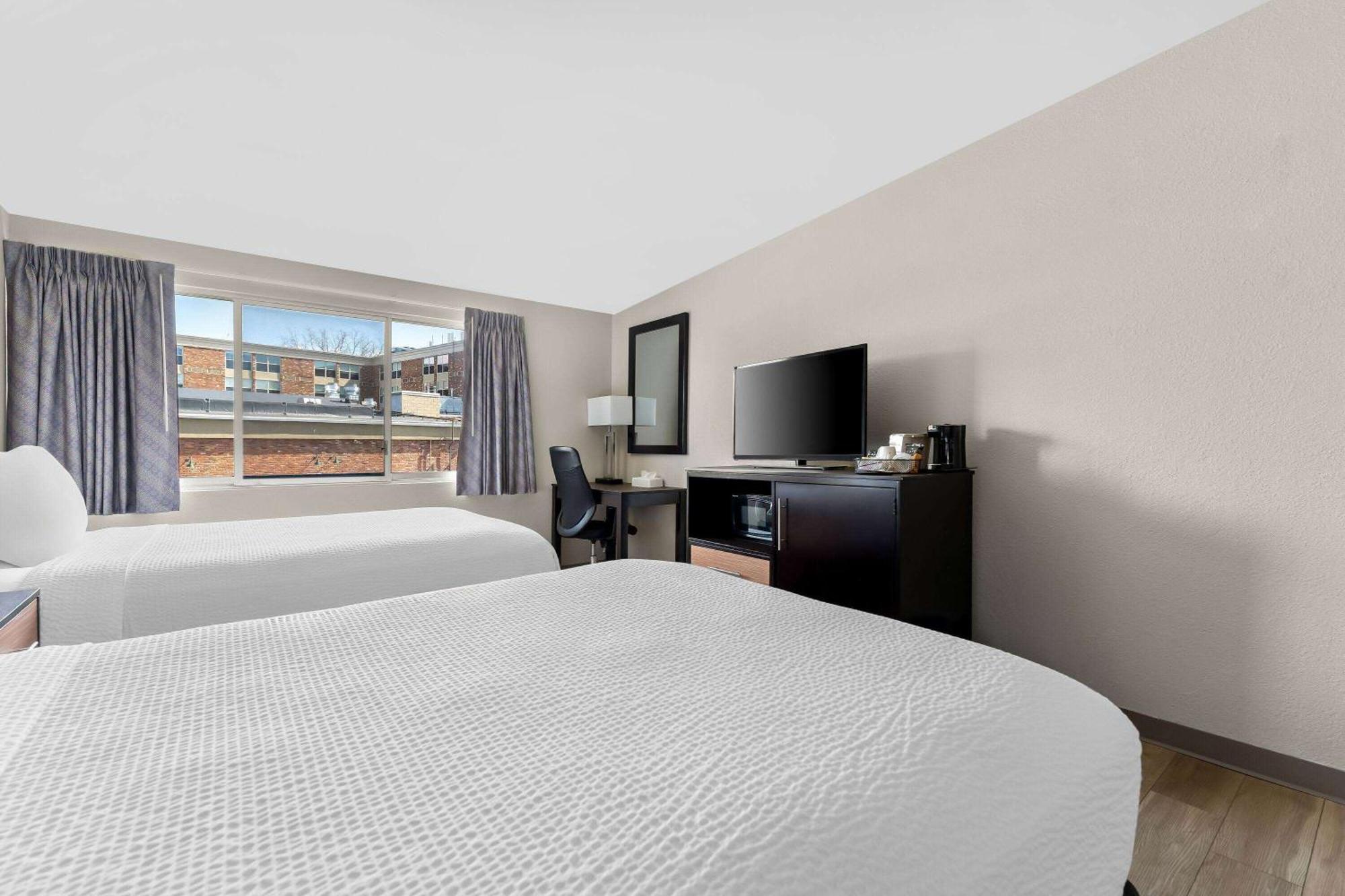 Days Inn By Wyndham Albany Suny Exterior photo